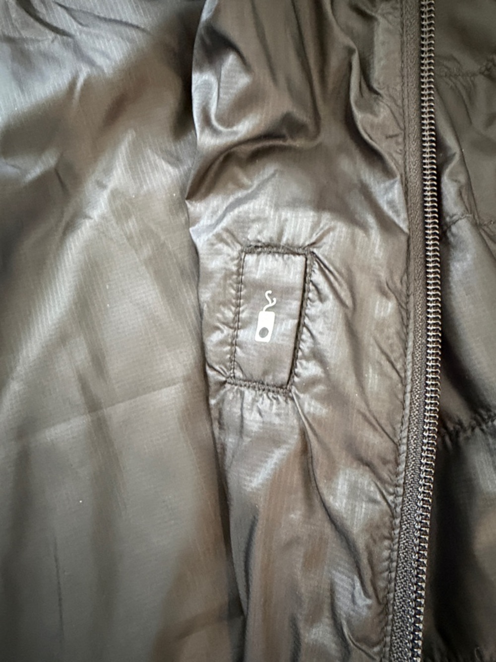Marmot men’s puffer jacket - Picture 5 of 11